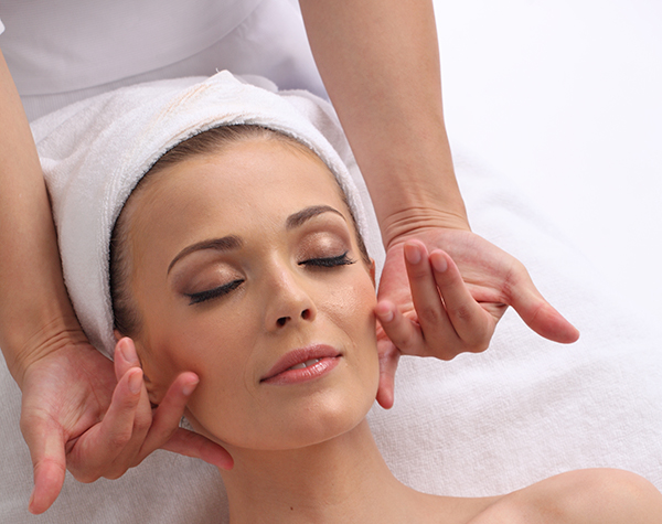 養(yǎng)發(fā)護(hù)發(fā)6個小妙招 養(yǎng)發(fā)護(hù)發(fā)6個小妙招